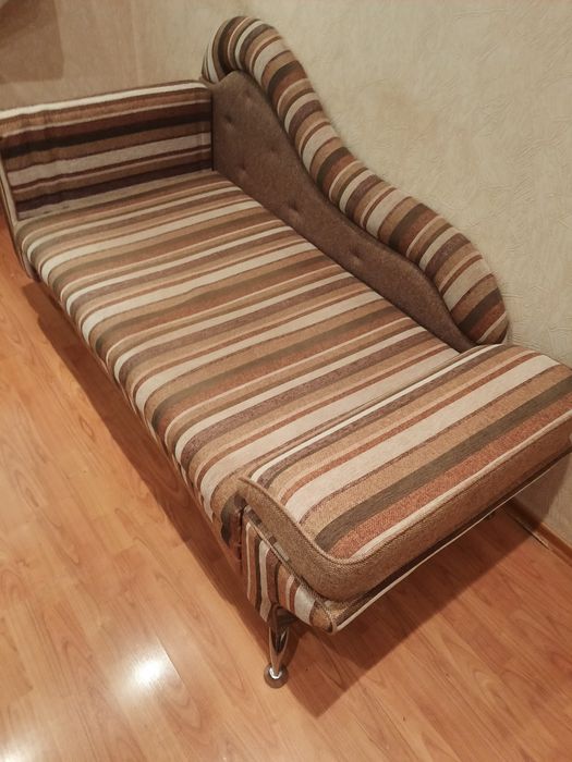 Продам диван для дома