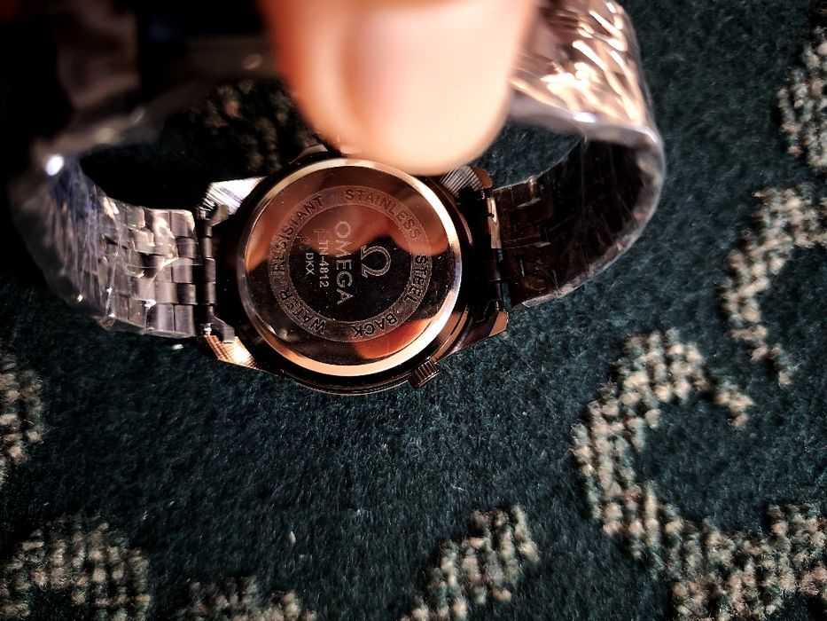 Omega soati yangi