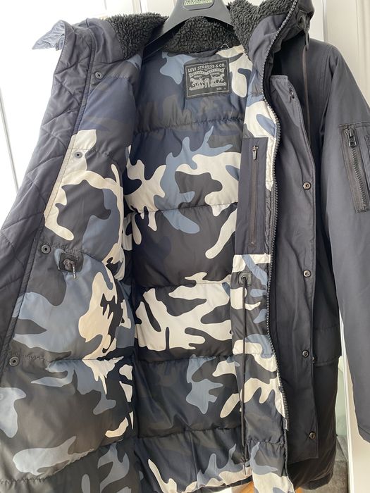 Geaca Levi’s de puf