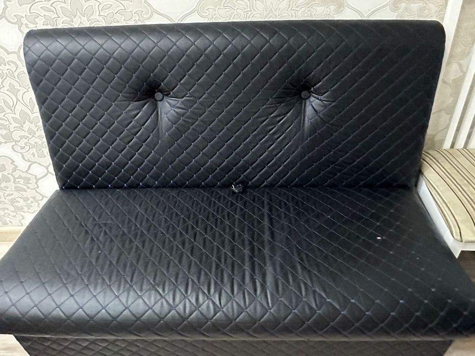 Кухонный диван, на 2-3 человека