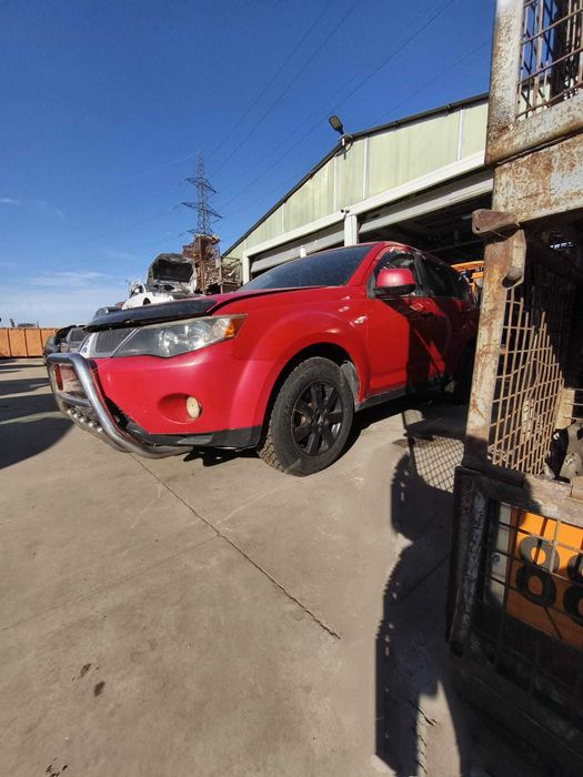 Mitsubishi Outlander 2.0 DID Dezmembrez/Dezmembram