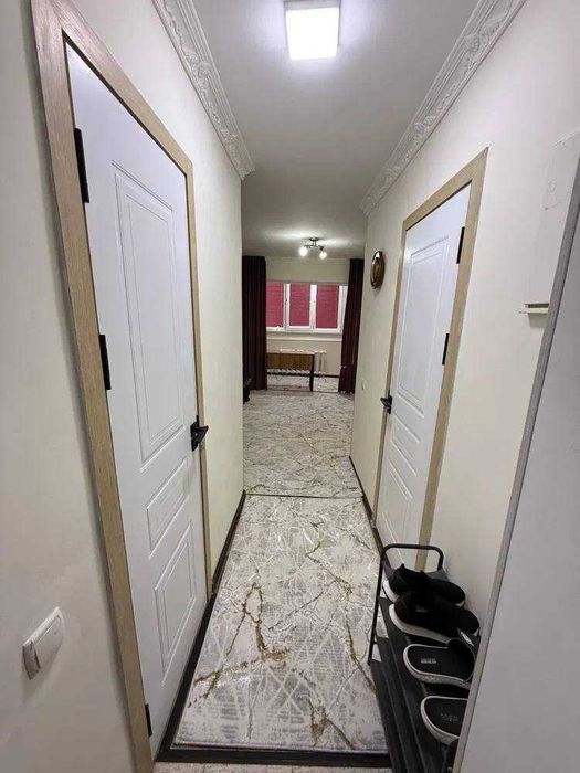 Продается квартира.Юнусабад 2  Колледж ,Универсам  1/2/4 Галерейка