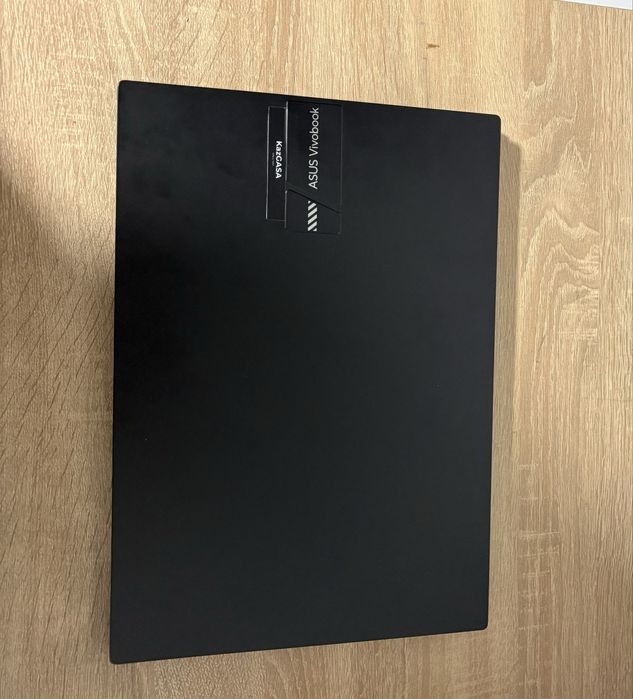 ASUS Vivobook 16 M1605YA
