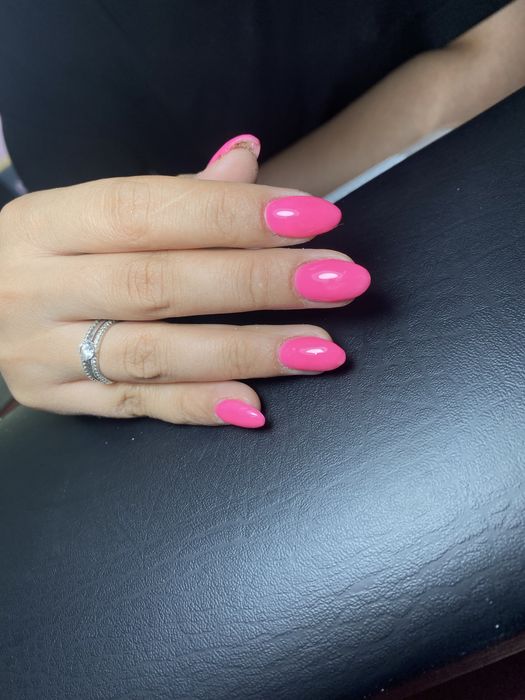 aksiya 50% manikyur pedikyur