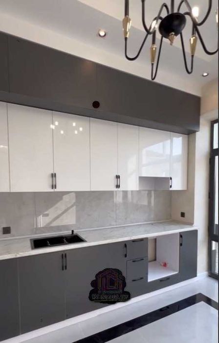 продаётся готовый кухонный мебель хайтек