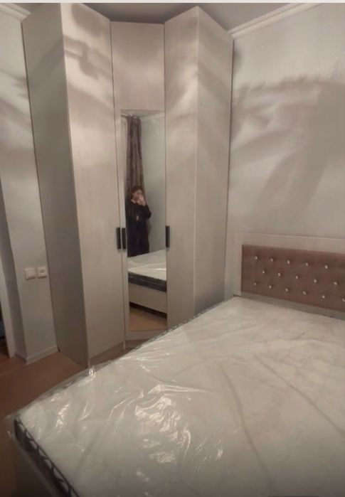 Продам гарнитур спальный