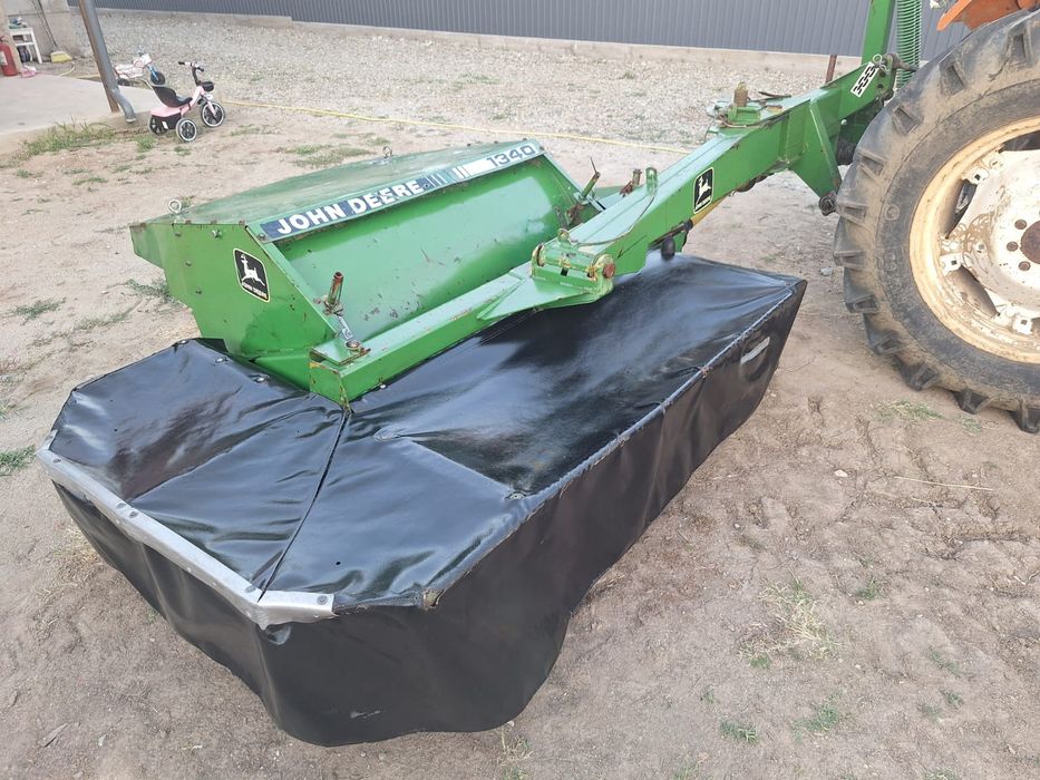 Iarba gradina John Deere 1340 cositoare coasa