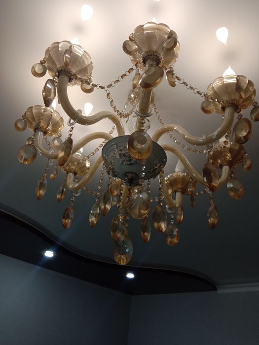 Люстры, для зала и гостинный