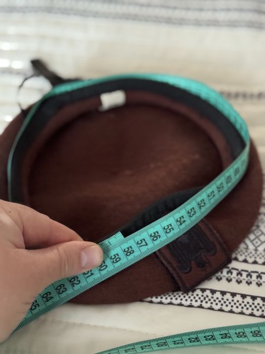 Bereta maro marimea 58