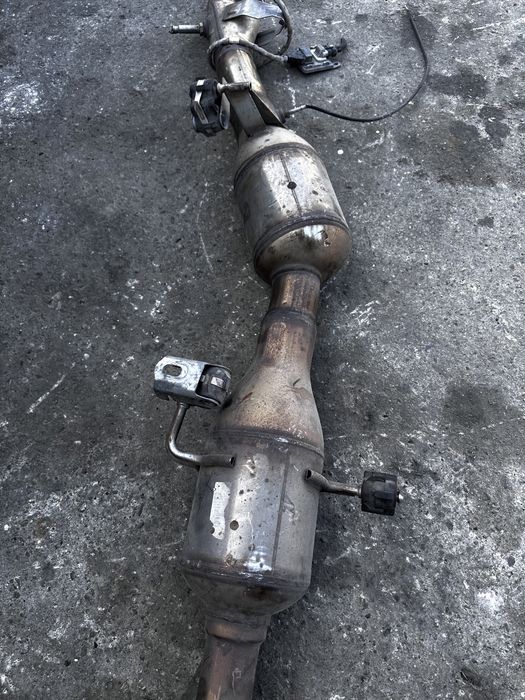 Filtru de particule cu catalizator Renault Trafic 208006060R motor 1.6