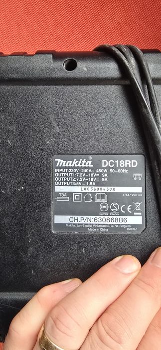 Incarcator dublu Makita DC18RD