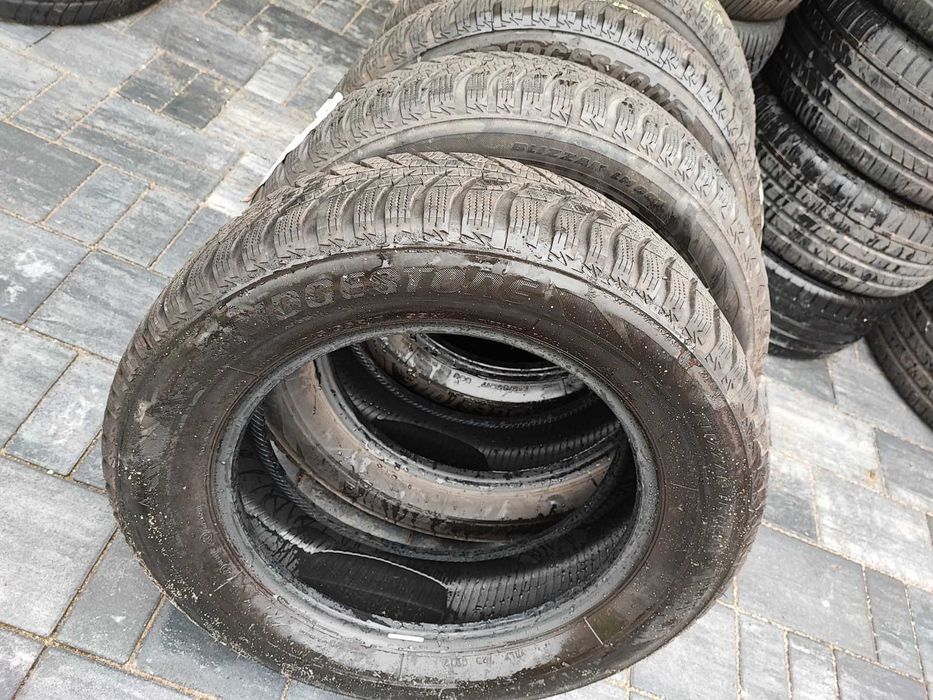 Set anvelope iarna 215/65/17,215 65 R17 17 Bridgestone cu montaj