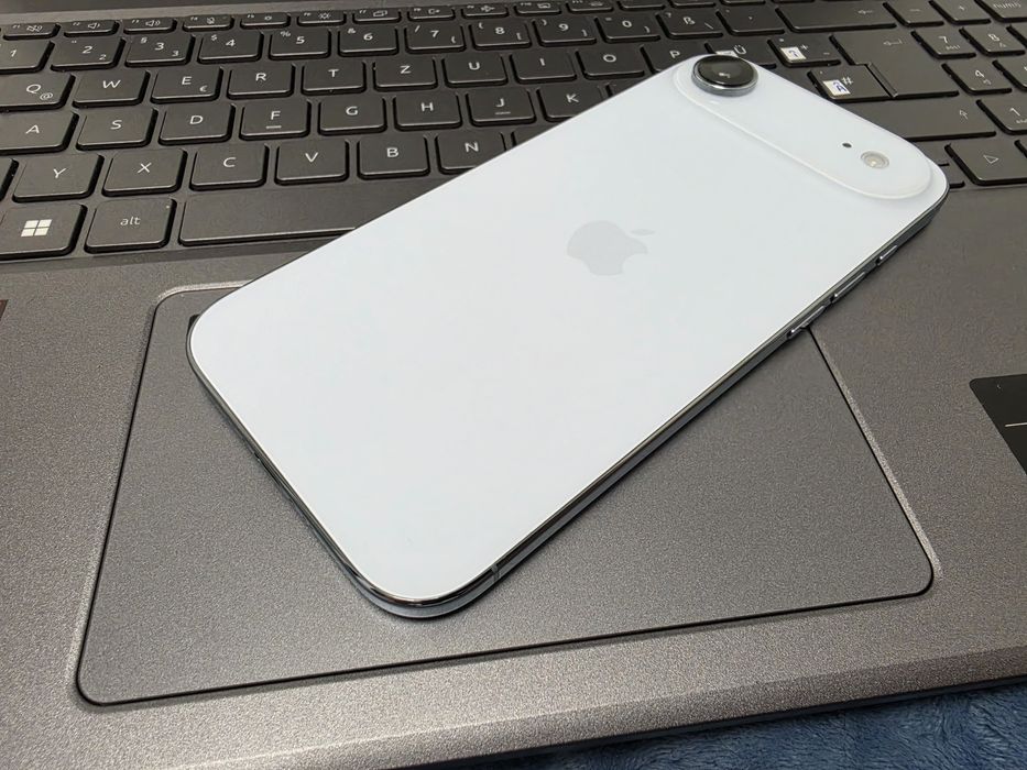 Apple iPhone Air, 256GB, 5G, Cloud White !!