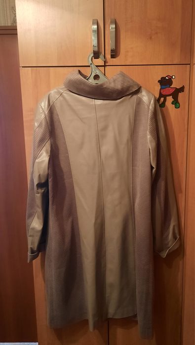 Плащ кожаный женский