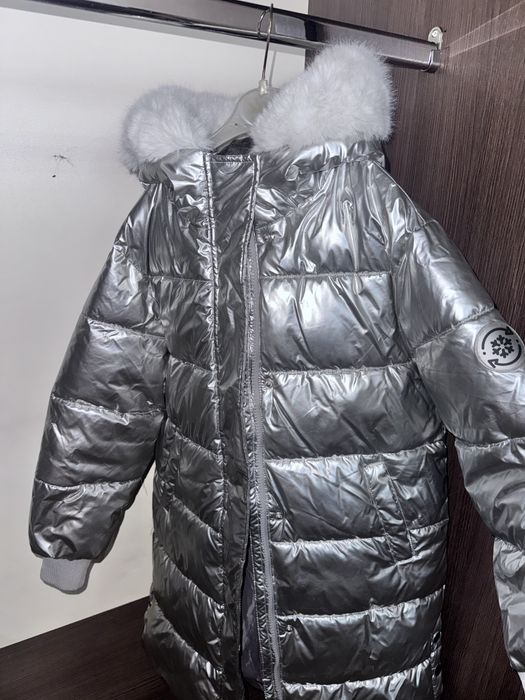 Куртка зимняя на девочку.