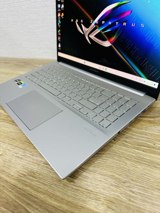 ASUS Ryzen 7-16 Ядерный+RTX3050 OLED дисплей Премиум игровой ноутбук