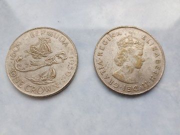 2 monede convenabil vechi din podul bunicui