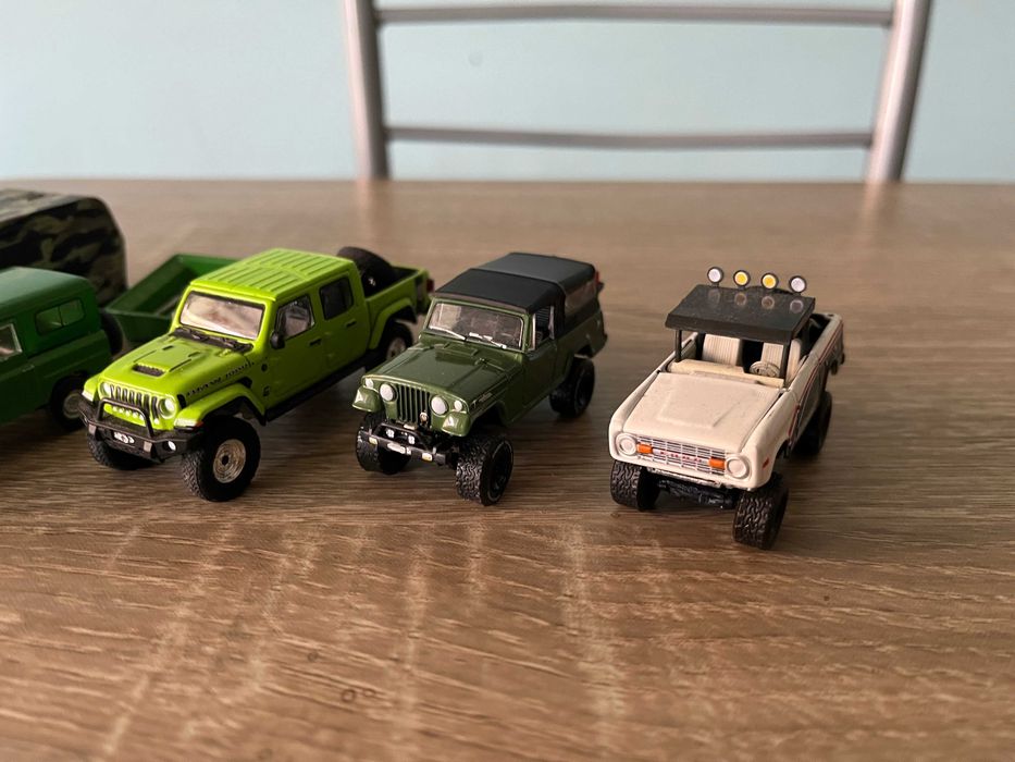 Метални диорами и колички Greenlight, Auto World и Johnny Lightning