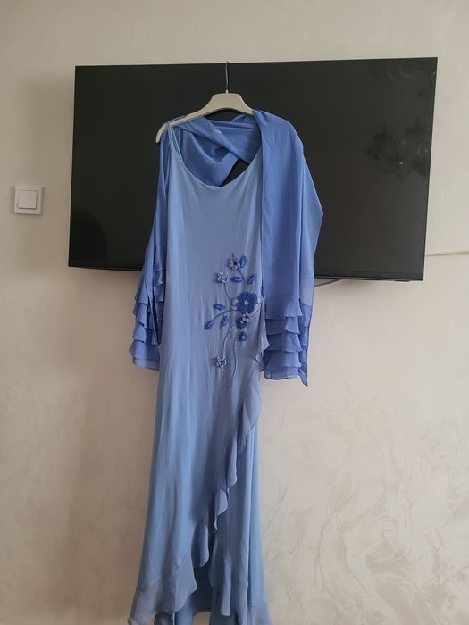 Продам    платье