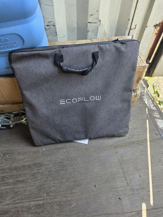 Прдам солнечную панель ecoflow 220w