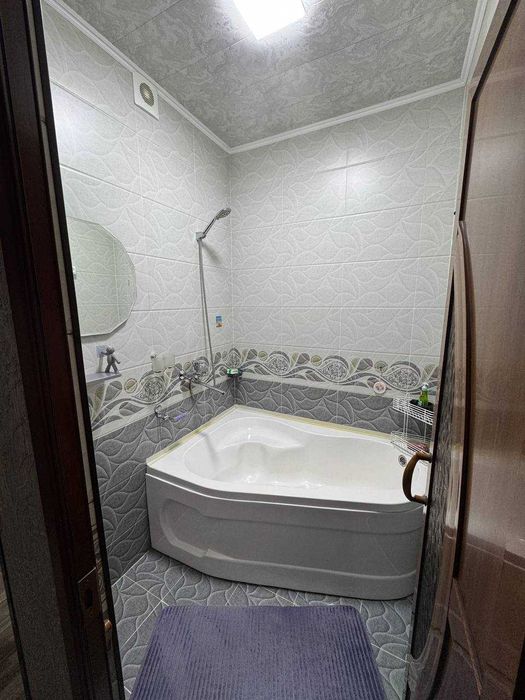 Сдаётся 1 комнатная квартира 2 этаж люкс