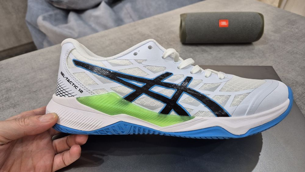 Кроссовки Asics новые