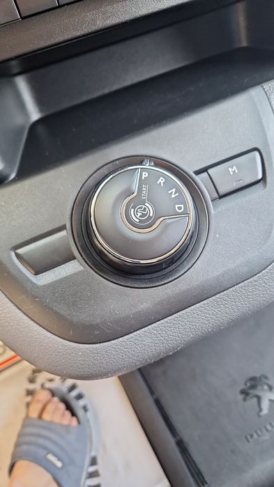 Peugeot Expert 2018 Variante auto retro ofer diferenta