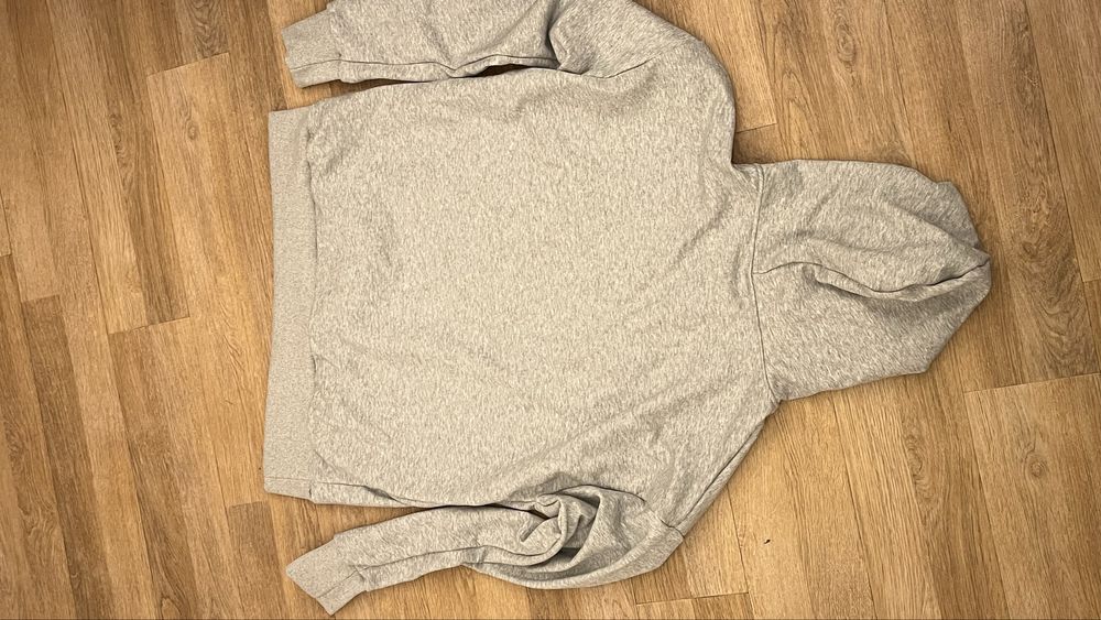 продам кофту,серого цвета на рост 170+