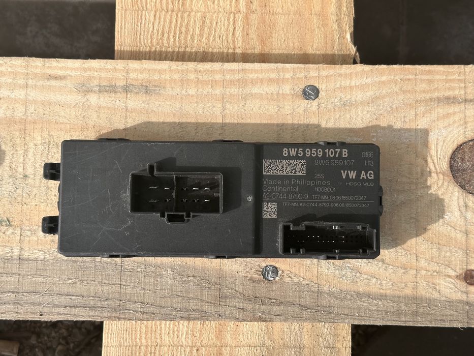 Автоматичен багажник AUDI A8 D5 комплект