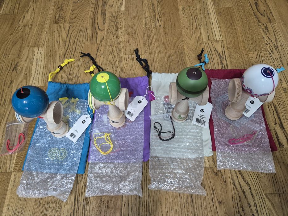 Vand 4 x Kendama USA