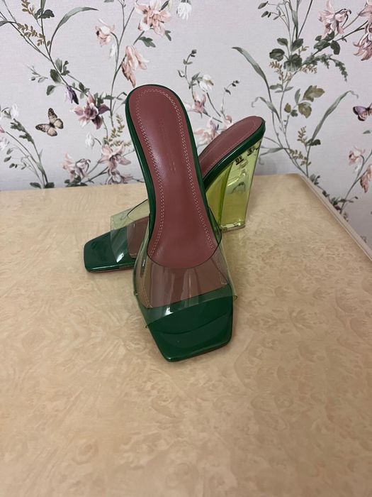 срочно продам туфли