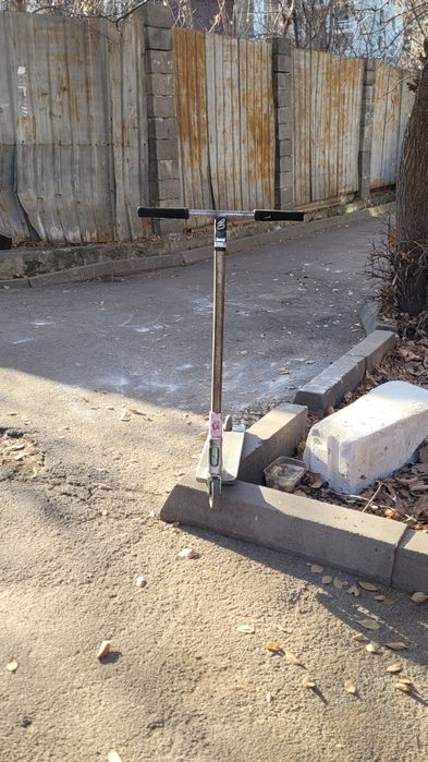 Трюковой самокат