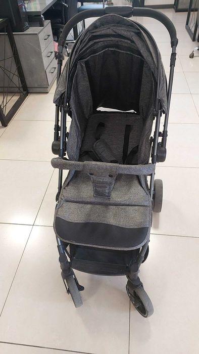 Лёгкая прогулочная коляска  – складывается как чемодан