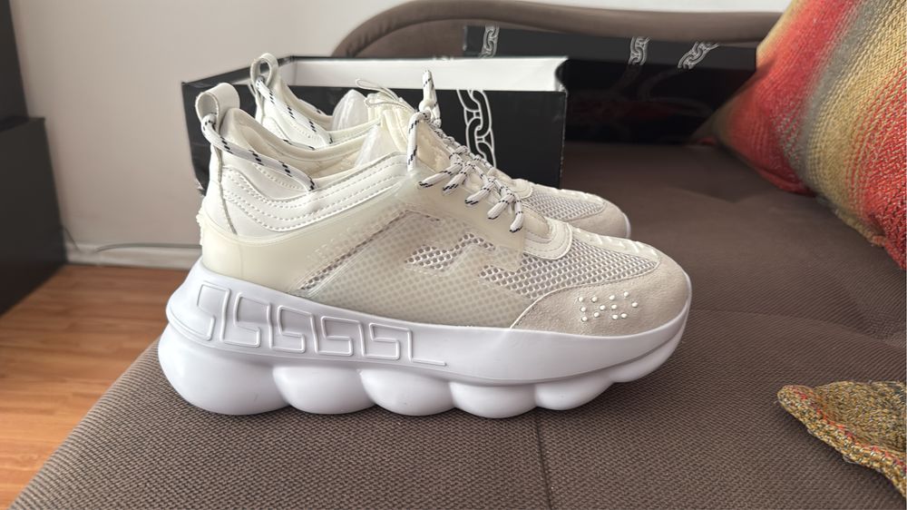 Versace Chain Reaction