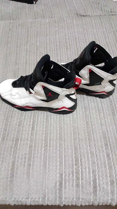 adidasi air jordan