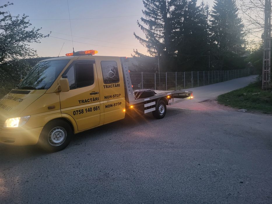 Vand  Mercedes -Sprinter cabina 6 locuri
