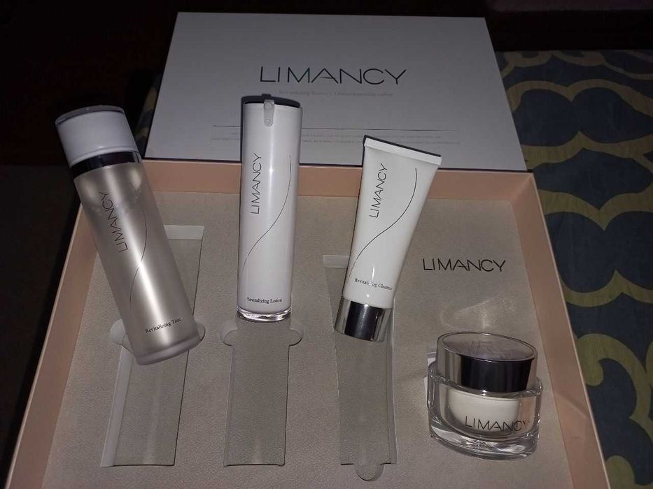 Limancy-yuz parvarishi uchun nabor.