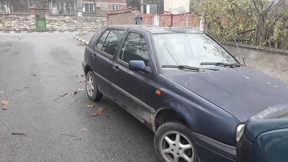 Фолцваген  голф  3  1.6