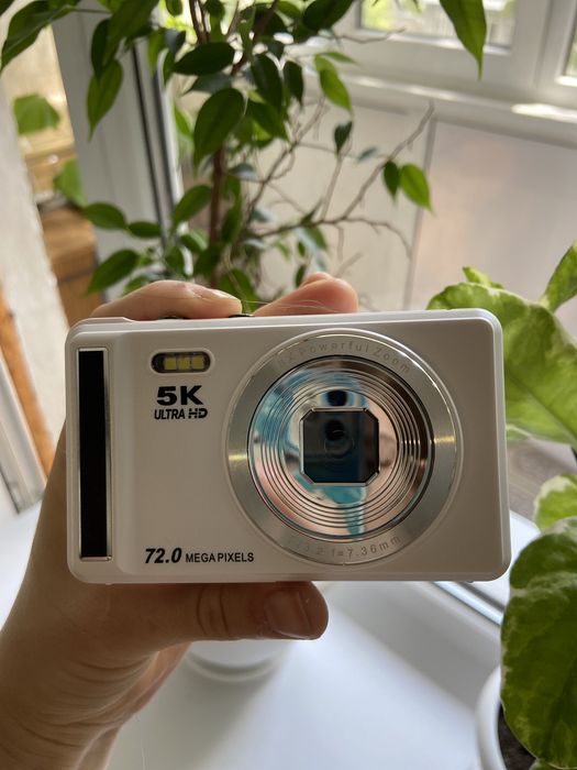 Продам новый фотоаппарат