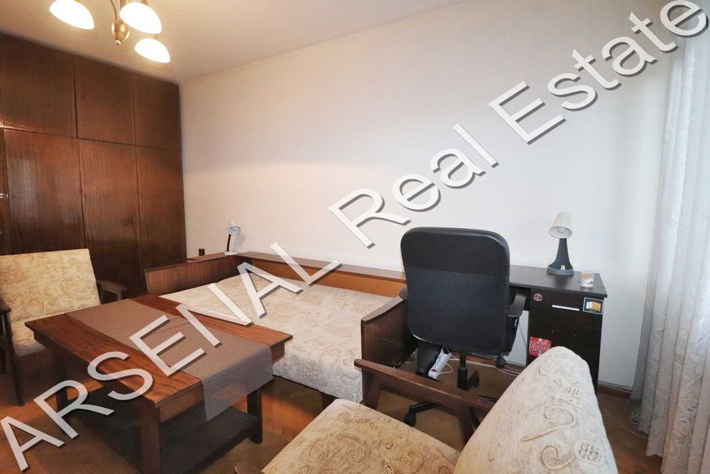 Дава се под наем Двустаен апартамент в София, Център - 63 кв.м за 370 € - Снимка #1