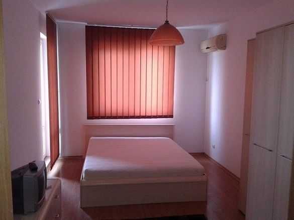 Дава се под наем Двустаен апартамент в Бургас, Възраждане - 85 кв.м за 240 € - Снимка #3