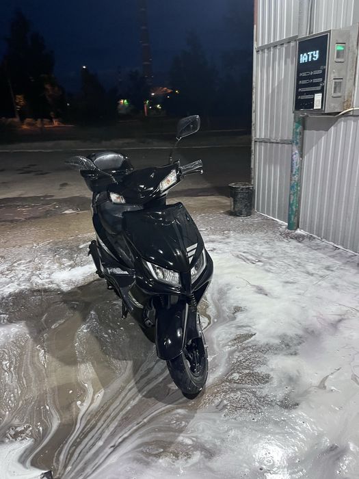 Продам скутер м 8
