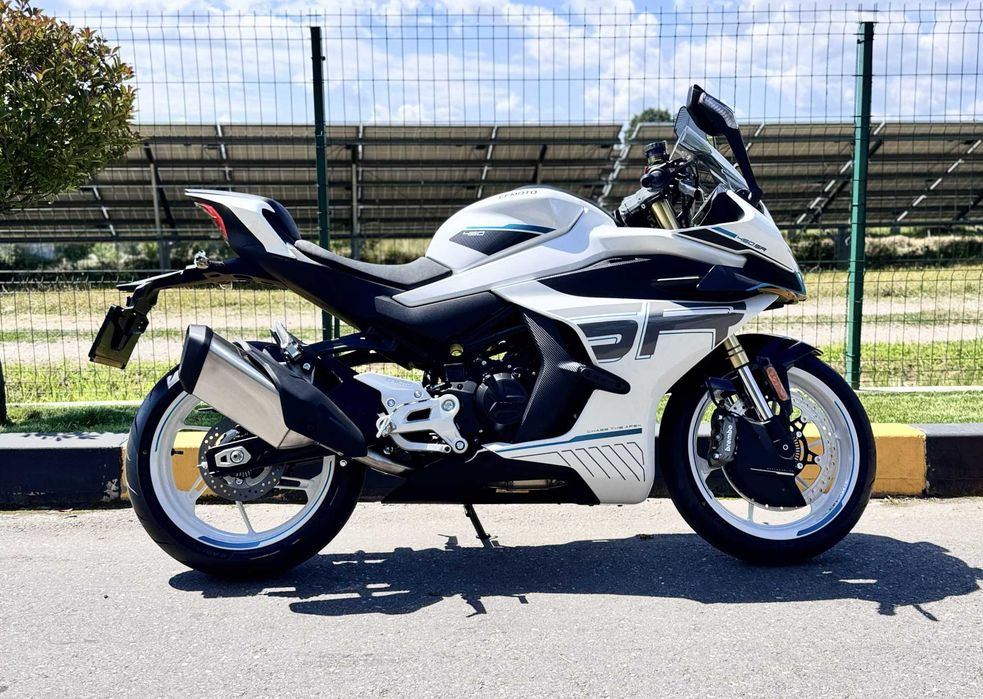 Motocicleta CFMOTO 450SR ABS '26