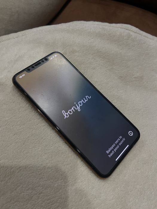 IPhone Xs Max          IPhone Xs Max