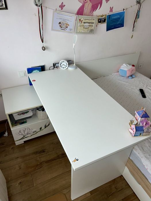 Бюро  Meblik - много запазено