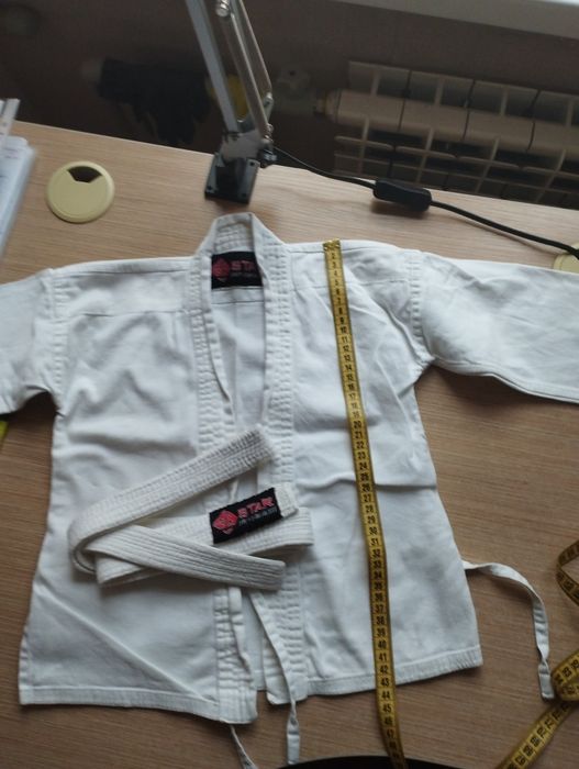 Продам кимоно для карате детское