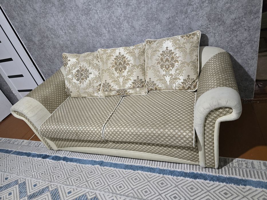 Пррлам диваны, мягкач тройка