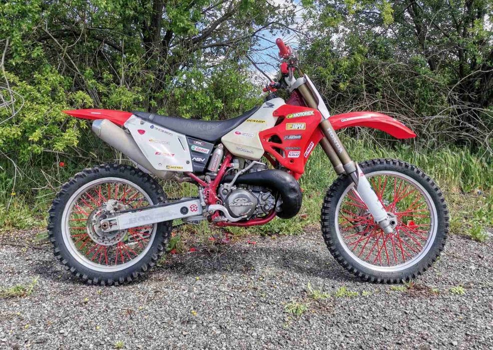 Honda cr250 2t.