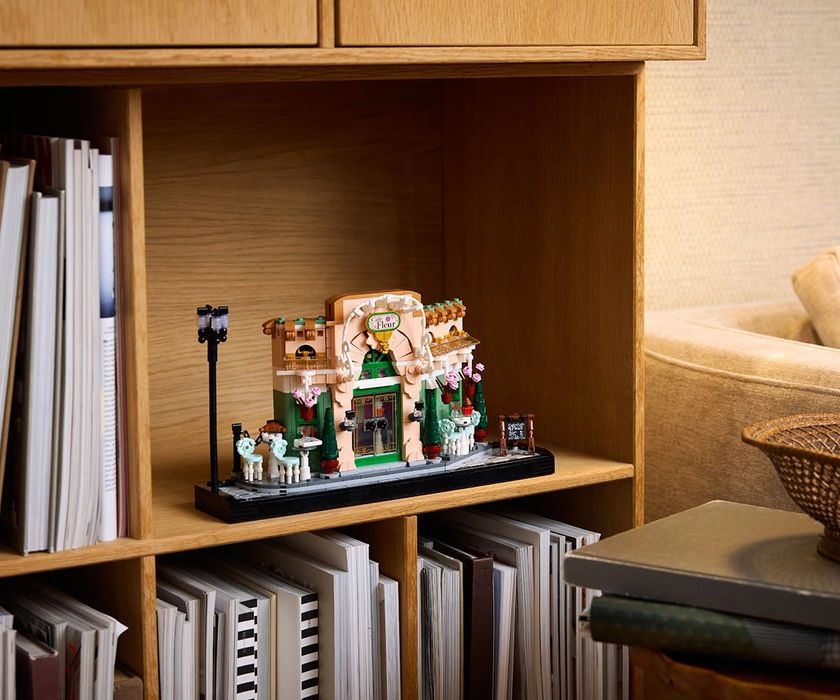 LEGO 10362 lego Icons - Френско кафене French Café