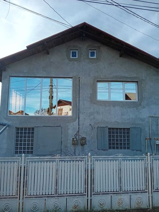 Casă de vânzare in com.Banesti.